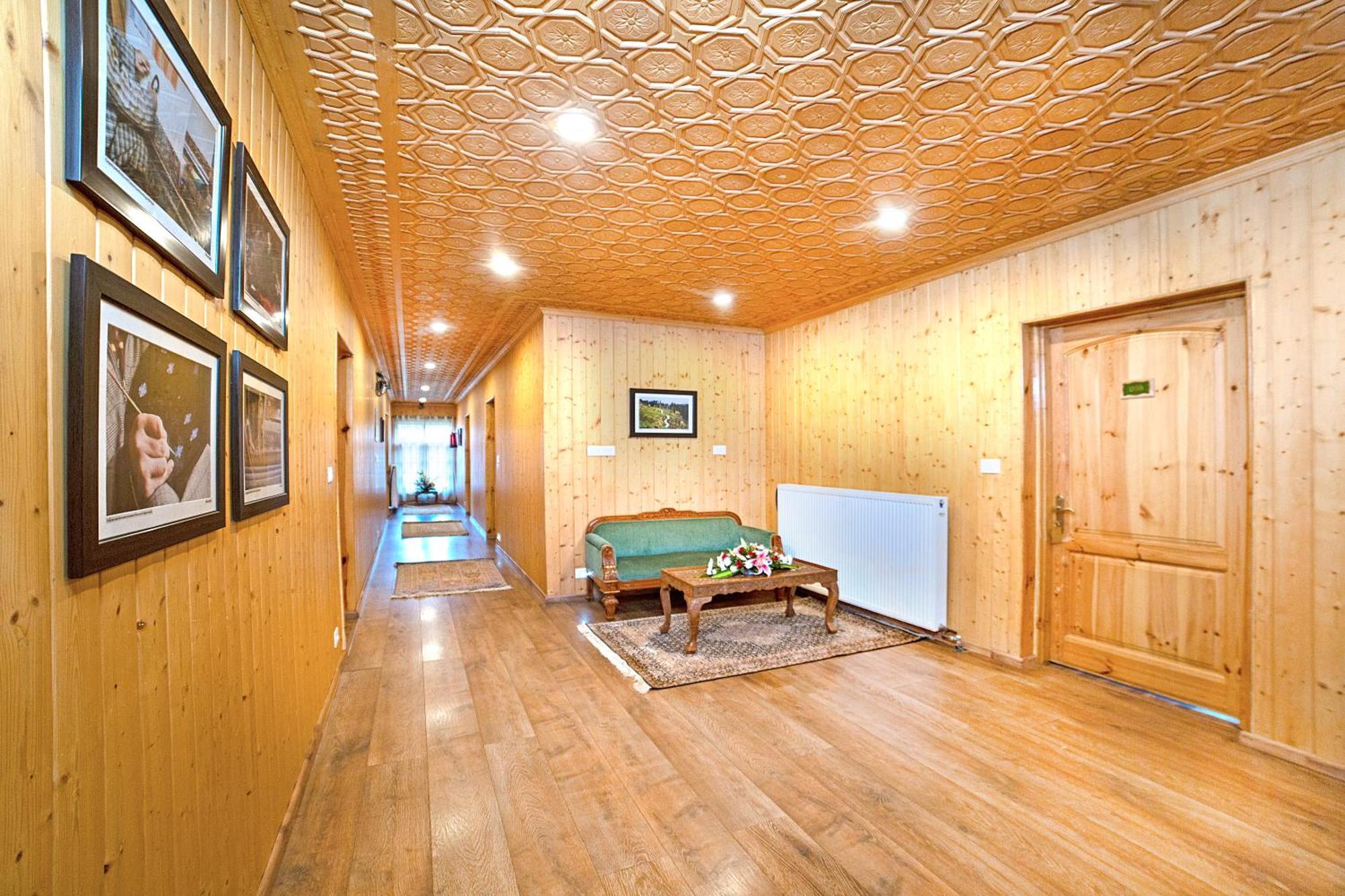 Shaw Inn By Stay Pattern Gulmarg Exterior photo