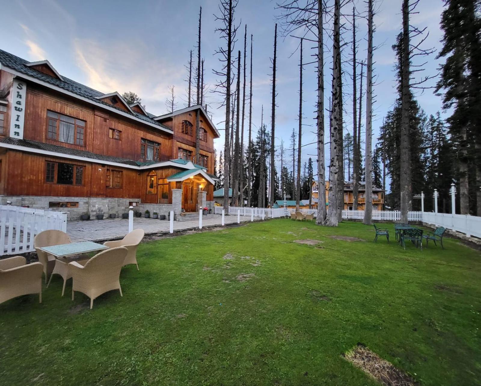 Shaw Inn By Stay Pattern Gulmarg Exterior photo