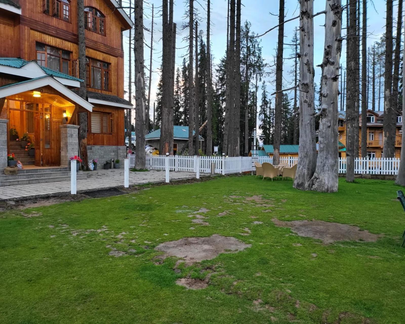 Shaw Inn By Stay Pattern Gulmarg Exterior photo