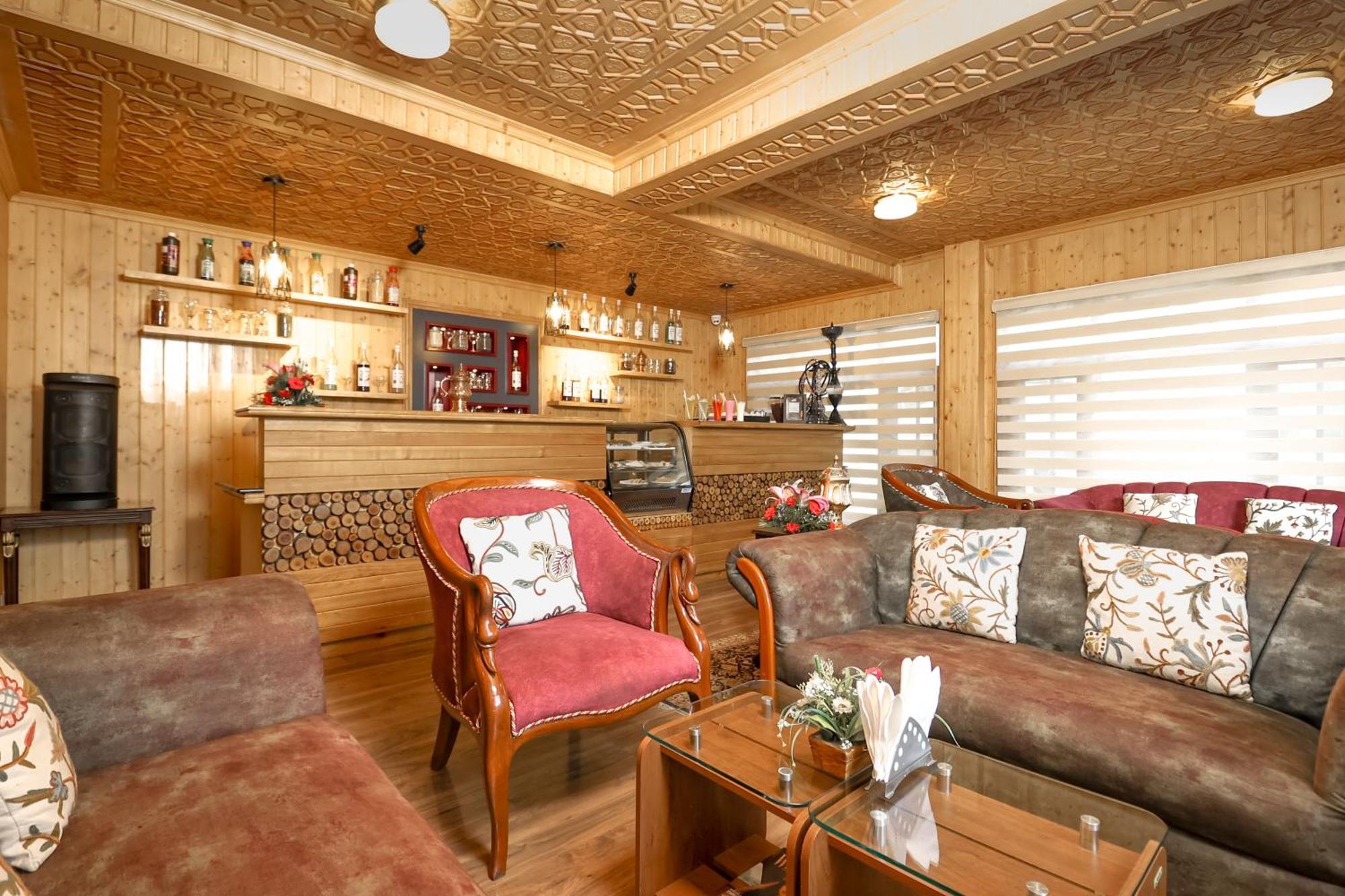 Shaw Inn By Stay Pattern Gulmarg Exterior photo