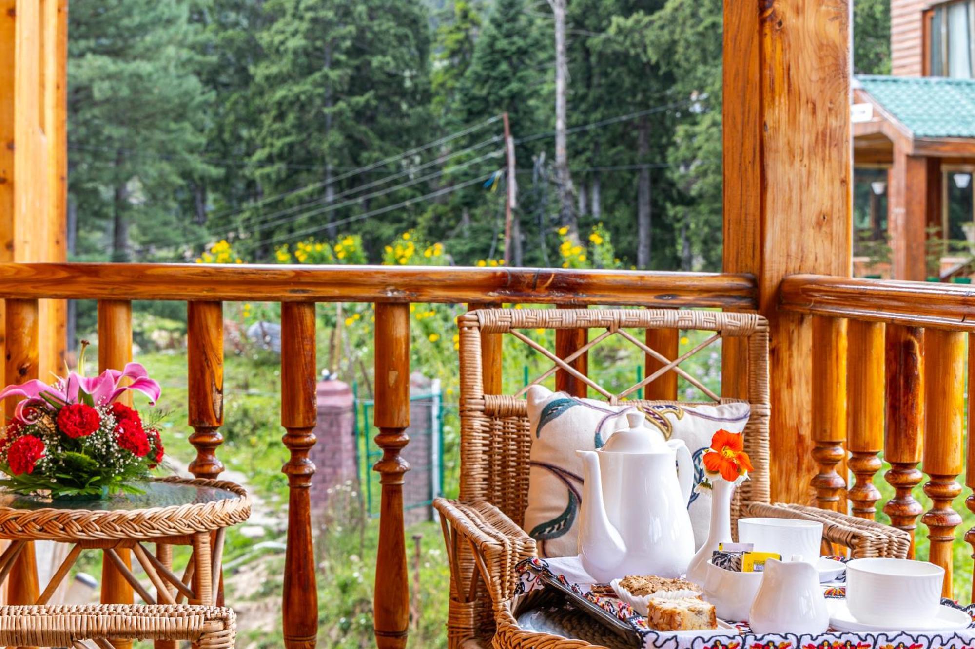 Shaw Inn By Stay Pattern Gulmarg Exterior photo