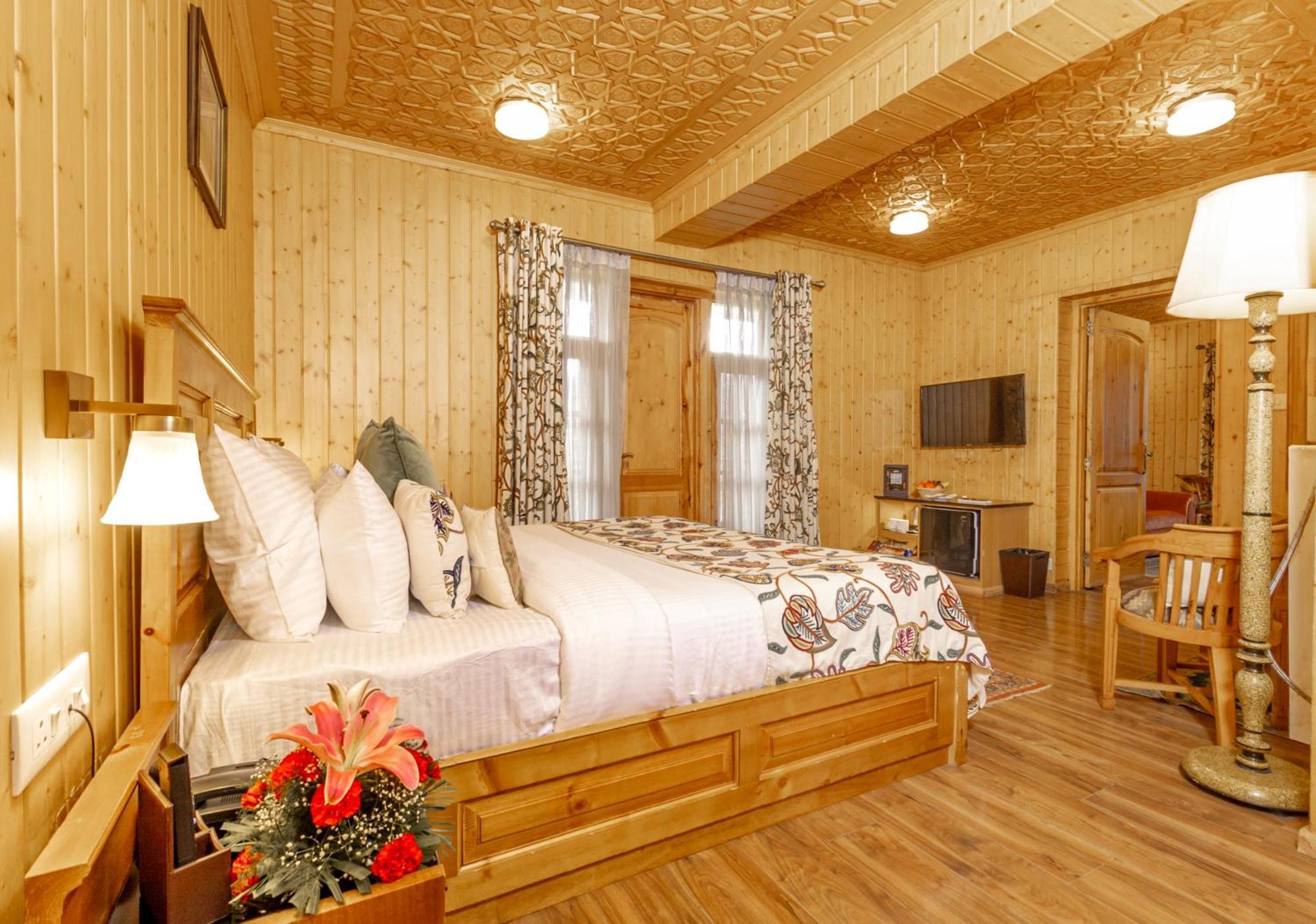 Shaw Inn By Stay Pattern Gulmarg Exterior photo