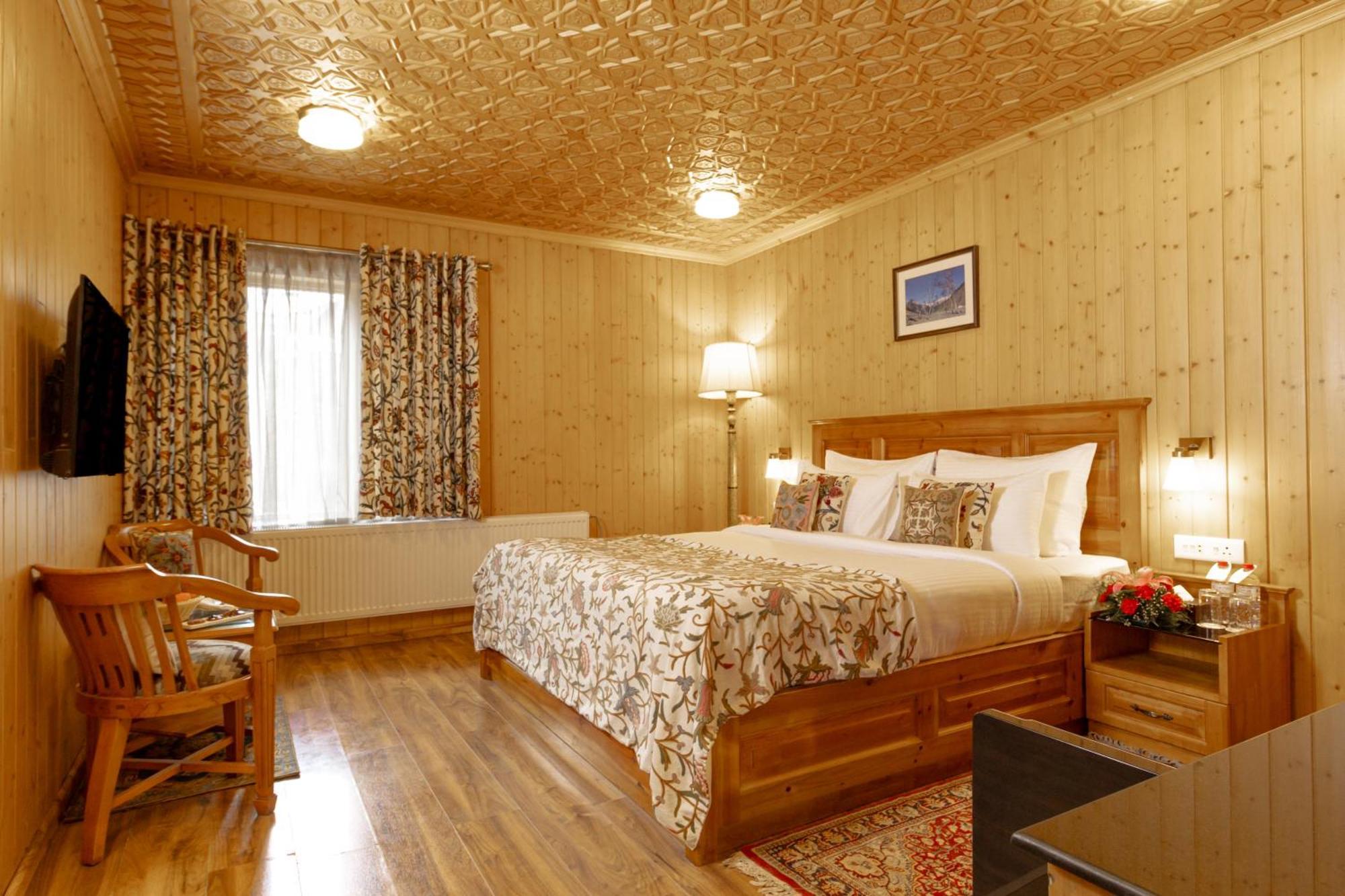 Shaw Inn By Stay Pattern Gulmarg Exterior photo