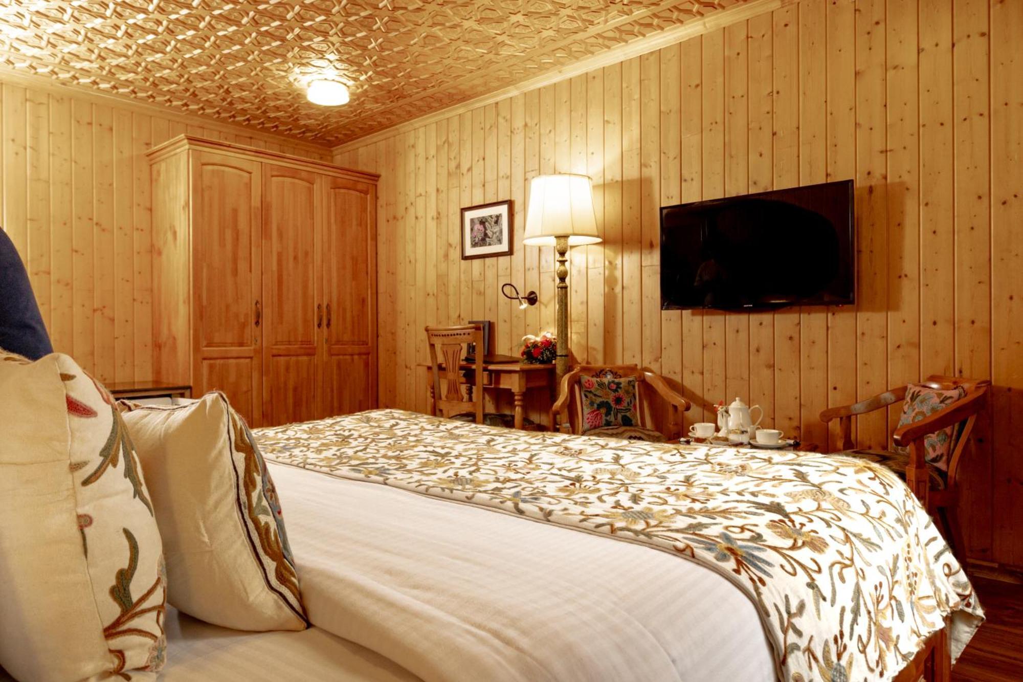 Shaw Inn By Stay Pattern Gulmarg Exterior photo
