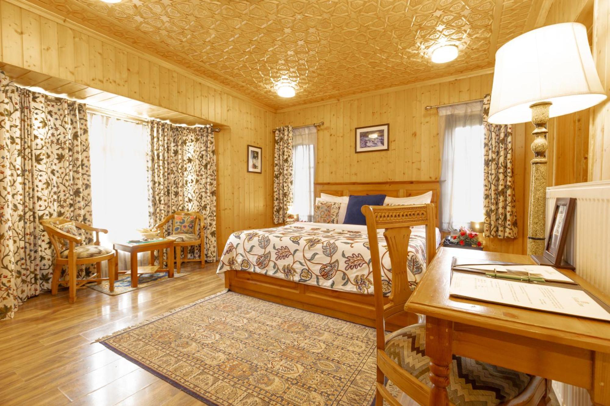 Shaw Inn By Stay Pattern Gulmarg Exterior photo